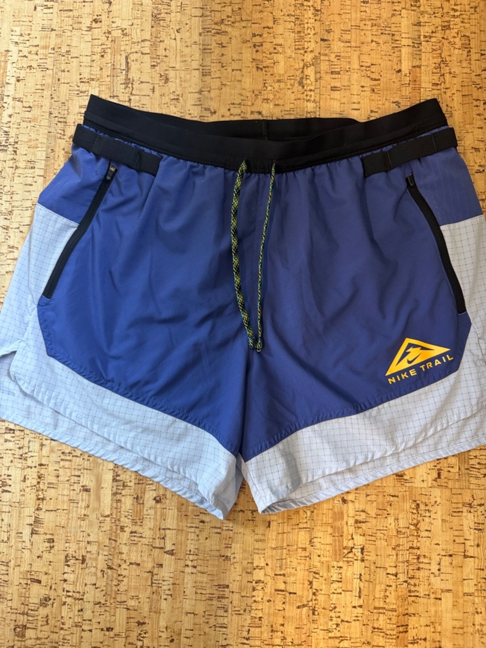 Nike Trail Second Sunrise 5”-Medium